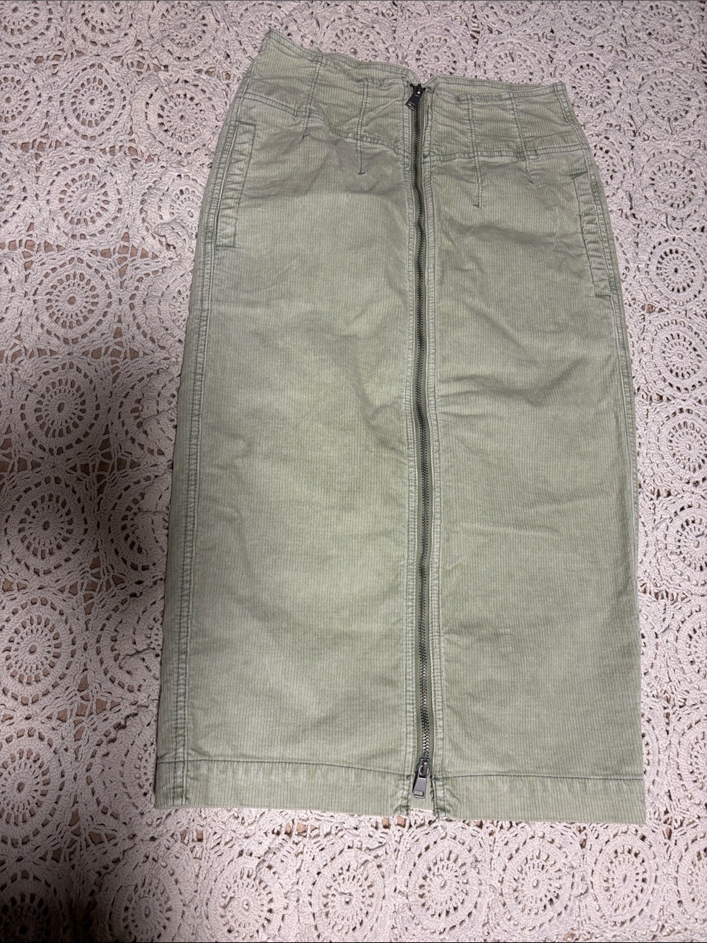 We The Free Green Zip-Front Pencil Skirt